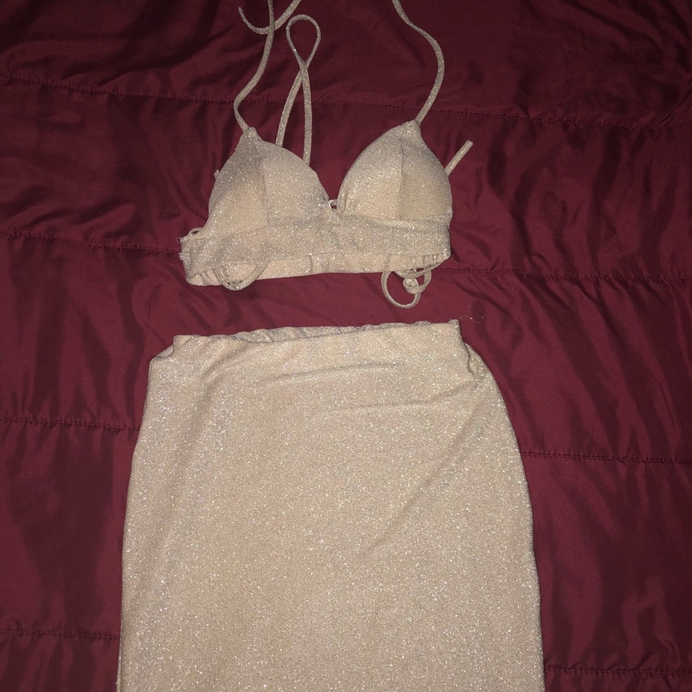 2 piece set - Picture 3 of 3